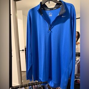 Nike Men's Vibrant Blue Lightweight Jacket